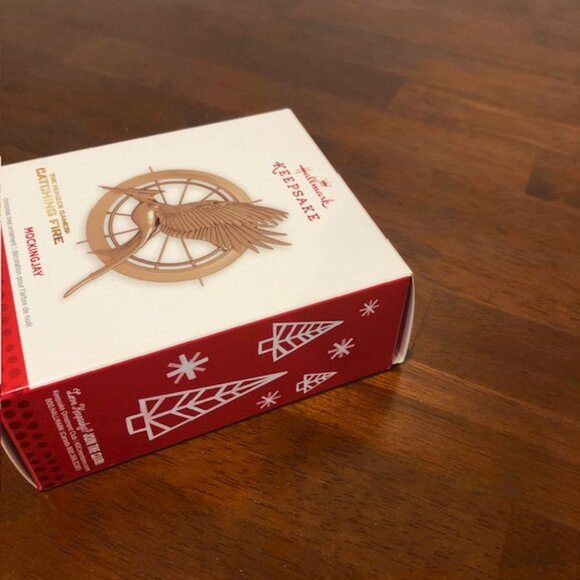 Hallmark 2013 Hunger Games Catching Fire Mockingjay Ornament - Picture 6 of 13